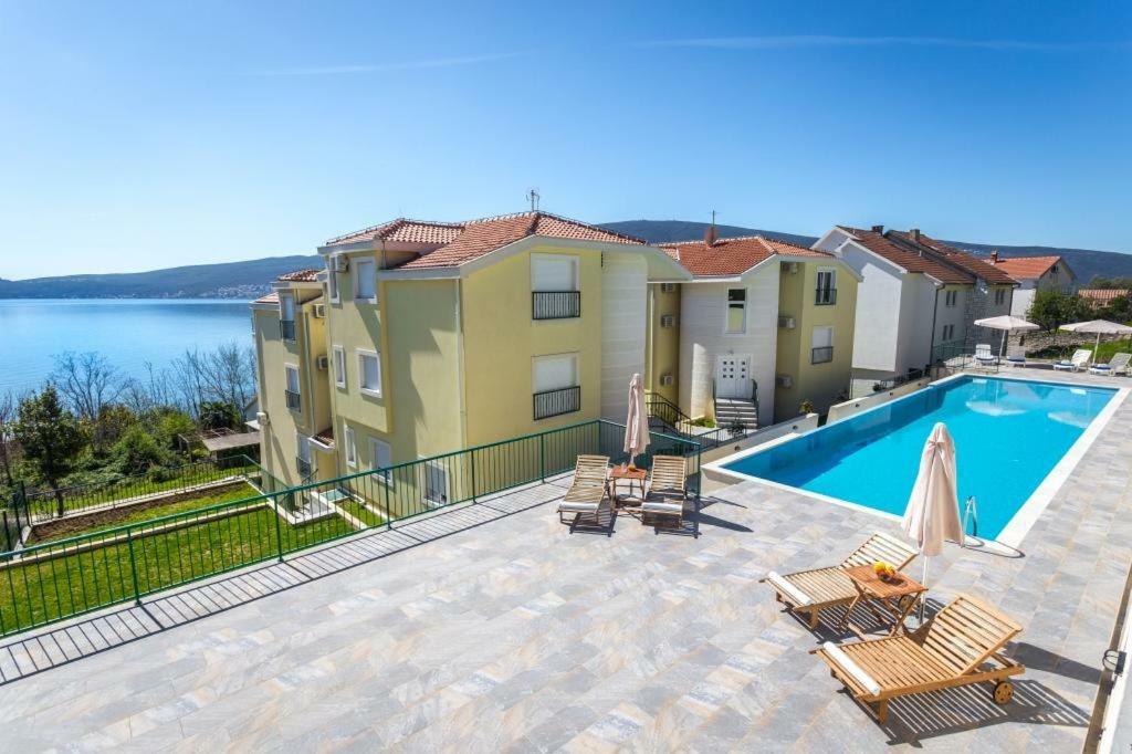 Adriadome Paradise Bijela Exterior foto